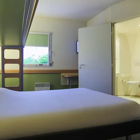 Ibis Budget Niort - 2*