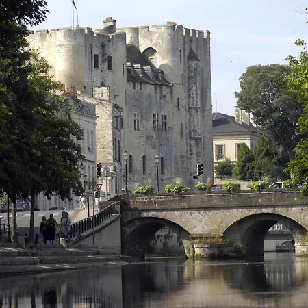 Ibis Budget Niort - Szálloda