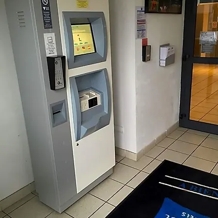 Ibis Budget Niort - La Crèche 2* La Creche