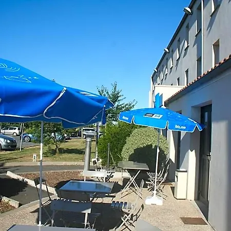 Ibis Budget Niort - La Crèche