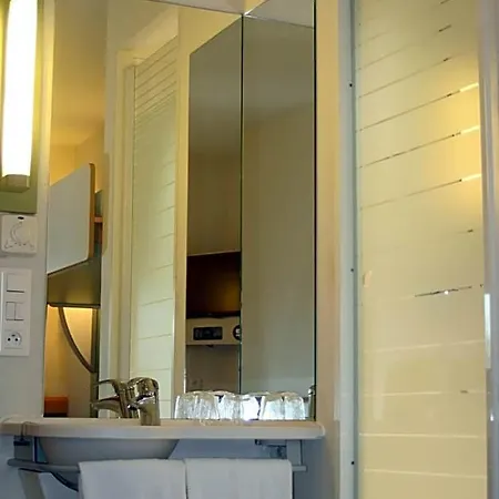 Hotel Ibis Budget Niort - La Crèche 2*