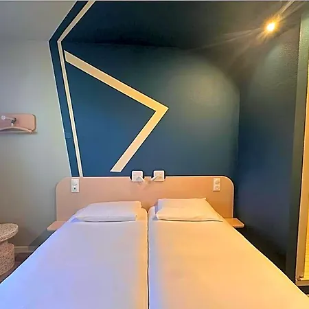 Hotel Ibis Budget Niort - La Crèche