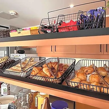 Ibis Budget Niort - La Crèche La Creche