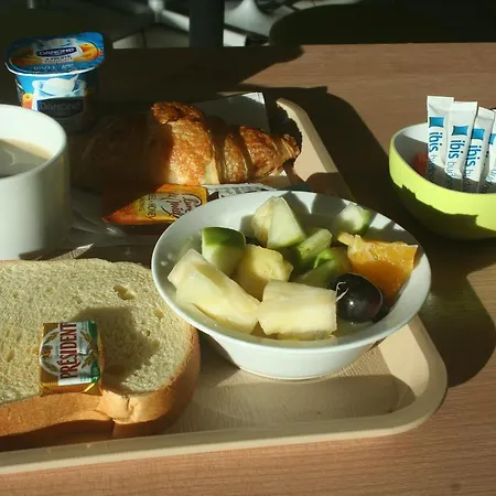 Ibis Budget Niort - La Crèche