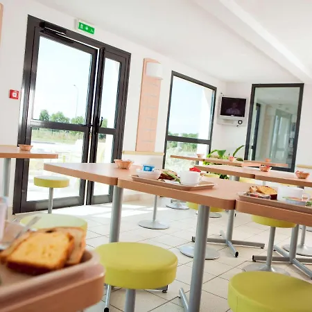 Hotel Ibis Budget Niort - La Crèche