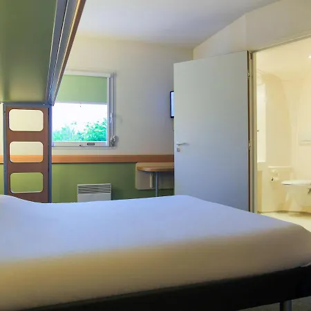 Ibis Budget Niort - La Crèche 2* La Creche