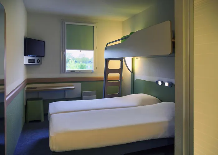 Ibis Budget Niort - 2* La Creche