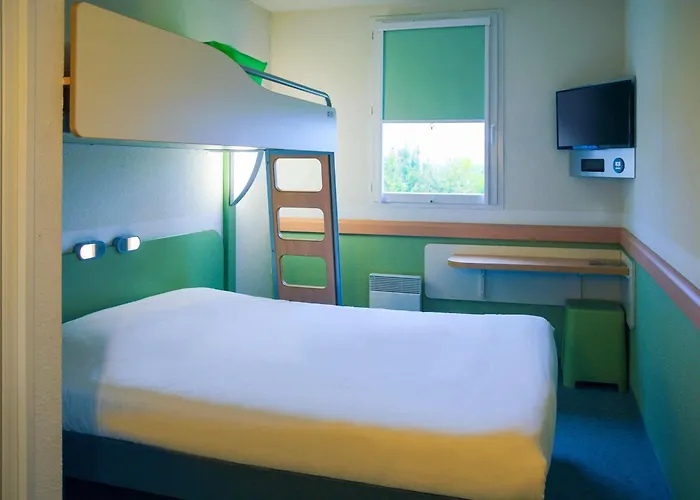 Hotel Ibis Budget Niort - La Crèche 2*