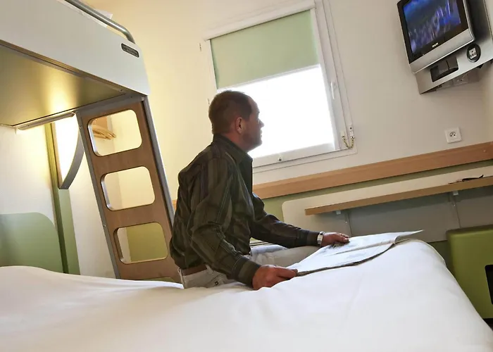 Ibis Budget Niort - La Crèche Hotel La Creche