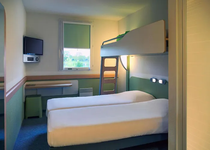 Ibis Budget Niort - 2* La Creche