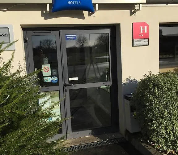 Ibis Budget Niort - La Crèche Hotel La Creche