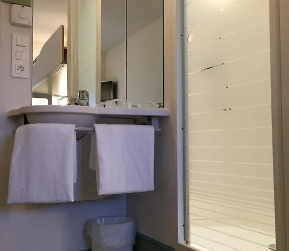 Ibis Budget Niort - La Crèche 2* La Creche